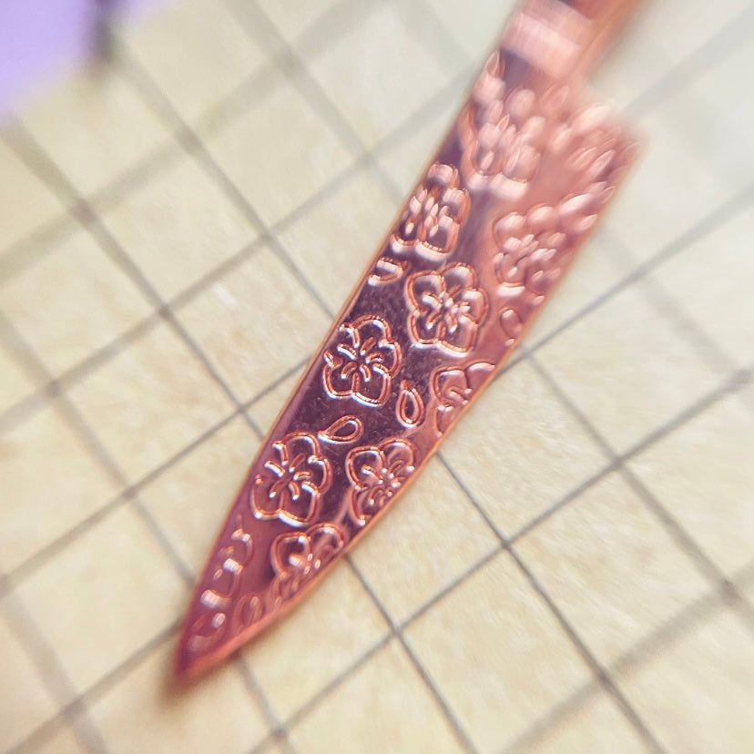 Sakura Rose-Pink Gold Knife Necklace